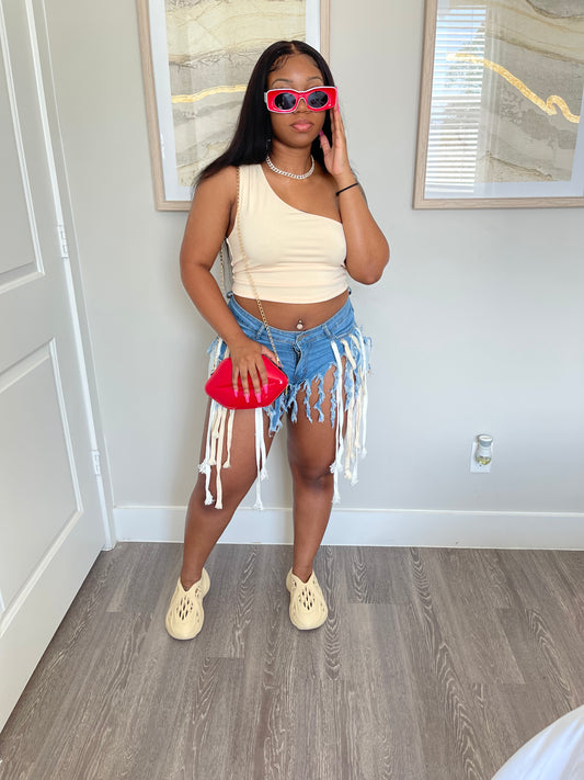 "FINESSE" DENIM SHORTS